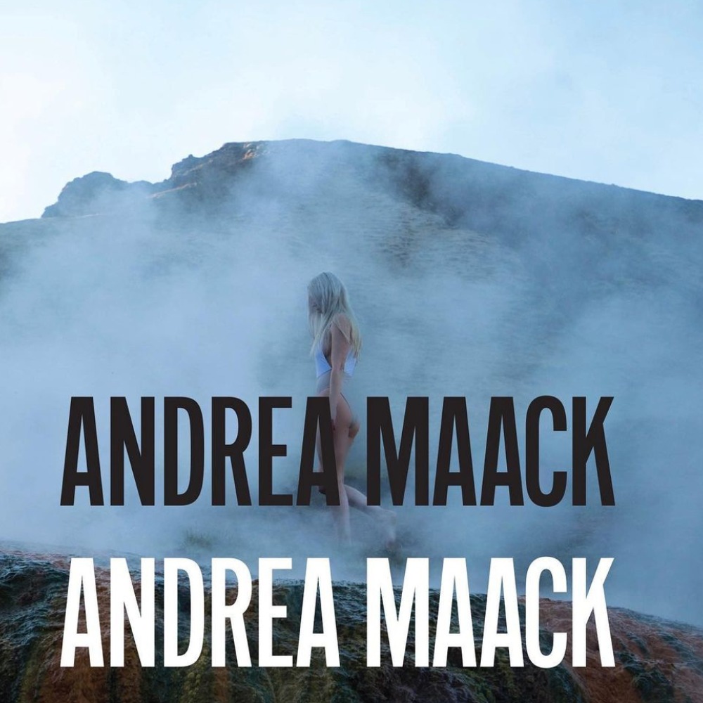 Andrea Maack Entrance