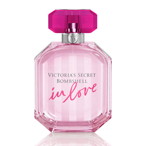 Victoria`s Secret Bombshell In Love